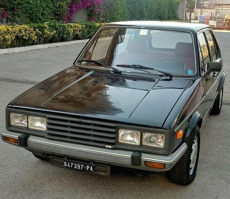 Usata VW Golf I 54 CV (39 kW) 1982 Nero Utilitaria