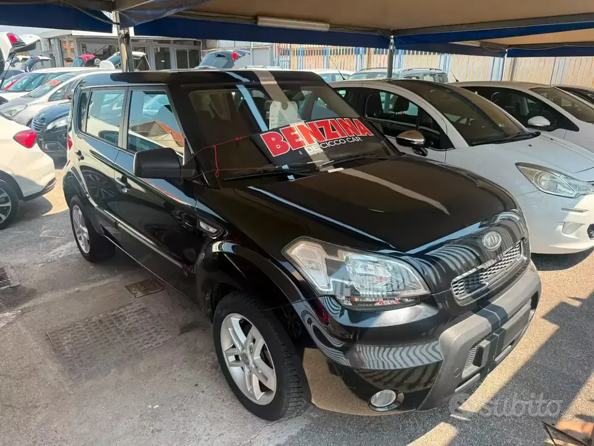 Usata Kia Soul Active 126 CV (92 kW) 2011 Nero SUV