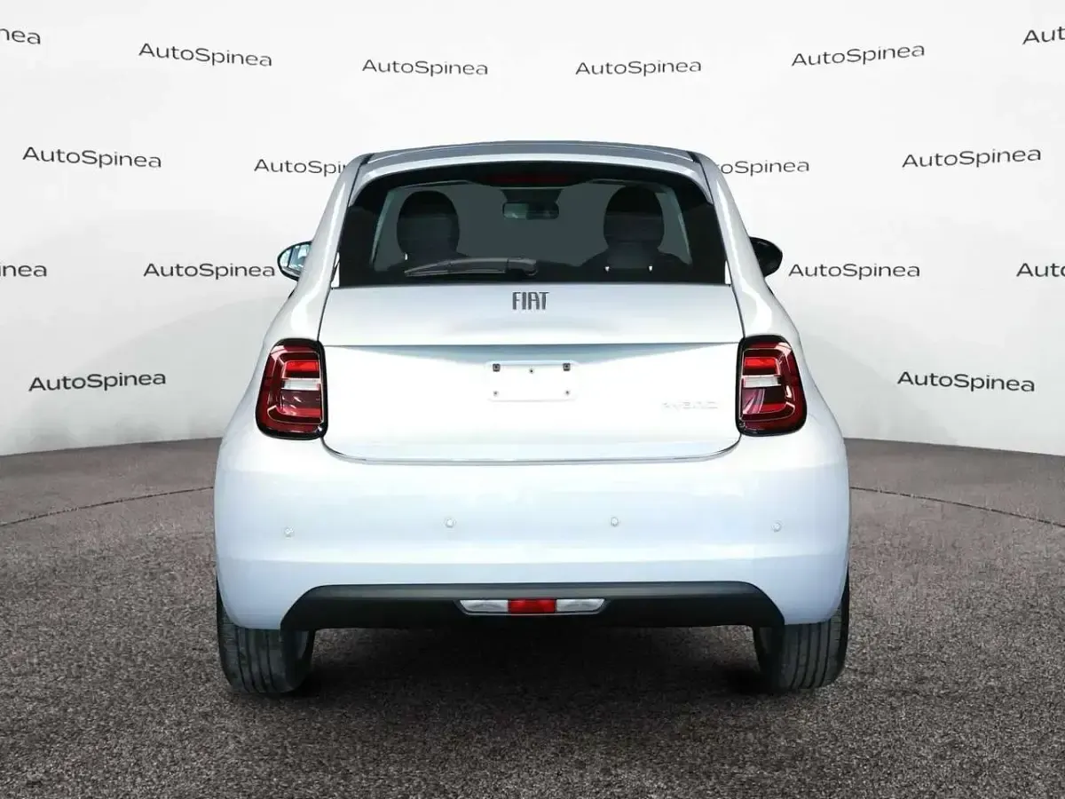Nuova Fiat 500 65 CV (47 kW) 2026 Grigio Berlina