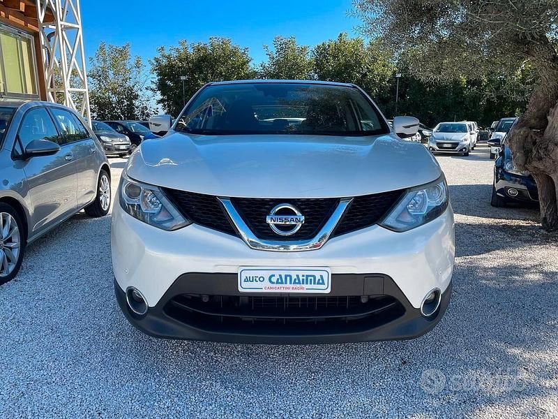 Usata Nissan Qashqai 130 CV (95 kW) 2016 Bianco SUV