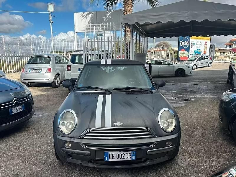 Usata Mini ONE 90 CV (66 kW) 2002 Grigio Utilitaria