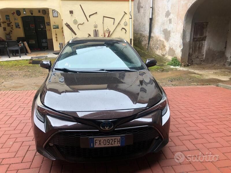 Marrone Usata 2019 Toyota Corolla Station wagon | 18.750 € - Immagine 1/4