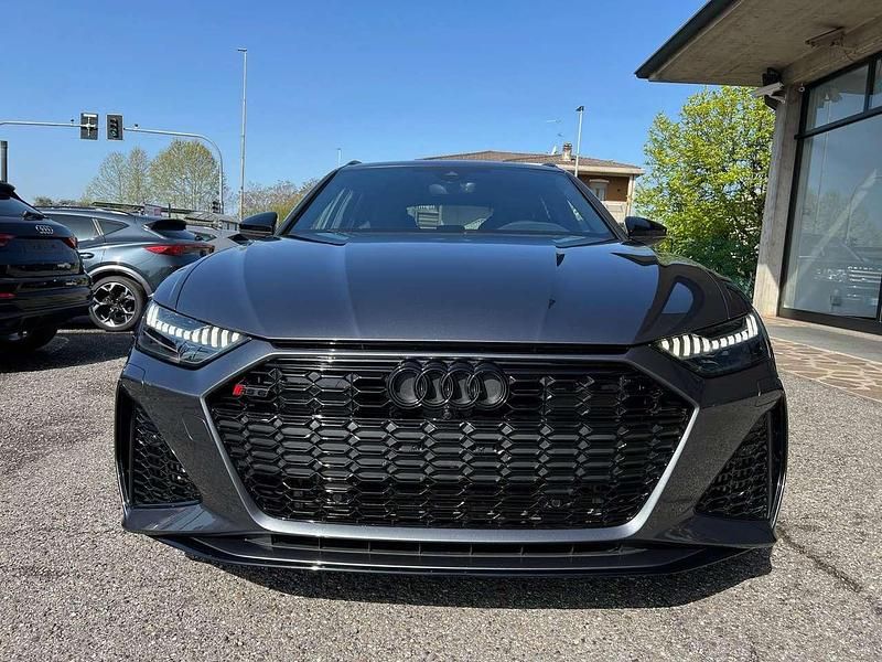 Usata Audi RS6 600 CV (441 kW) 2022 Grigio daytona Station wagon