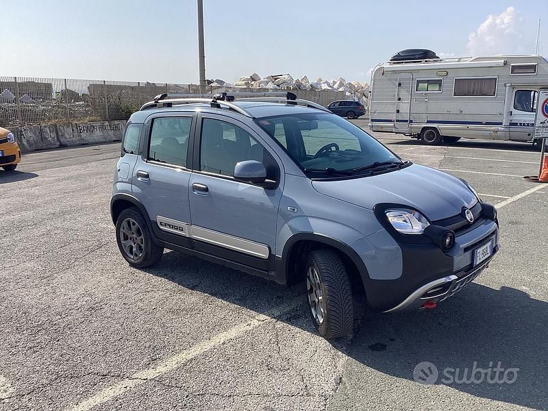 Occasion Fiat Panda Cross Cross 95 ch (69 kW) 2017 Gris Citadine