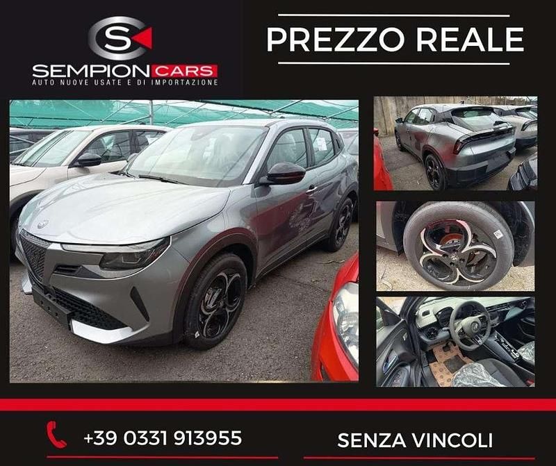 Nuova Alfa Romeo Junior 136 CV (100 kW) 2025 Grigio arese SUV