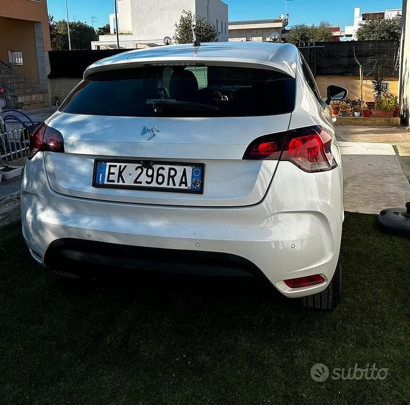 Usata Citroën DS4 120 CV (88 kW) 2012 Bianco Utilitaria