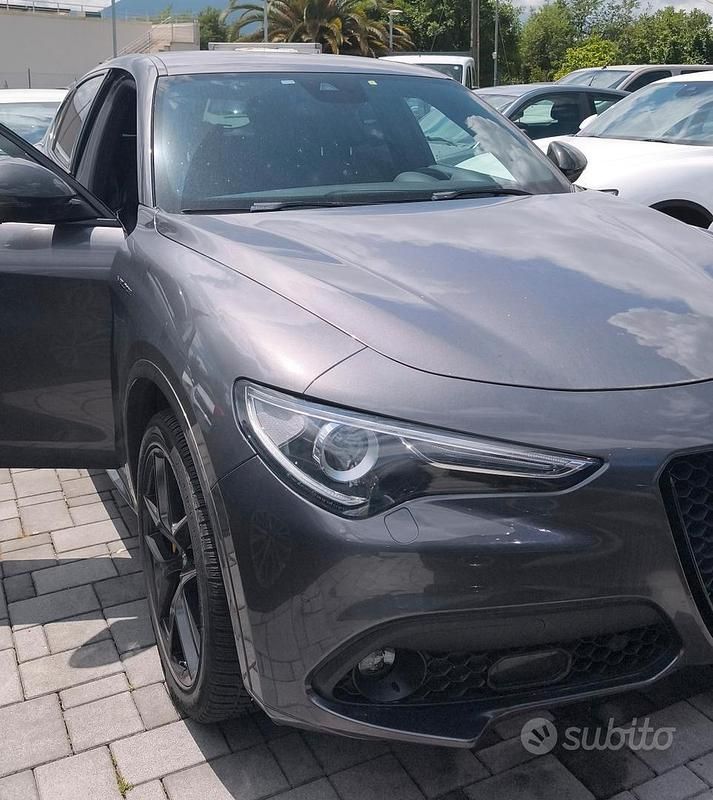 Usata Alfa Romeo Stelvio Veloce 210 CV (154 kW) 2020 Grigio SUV
