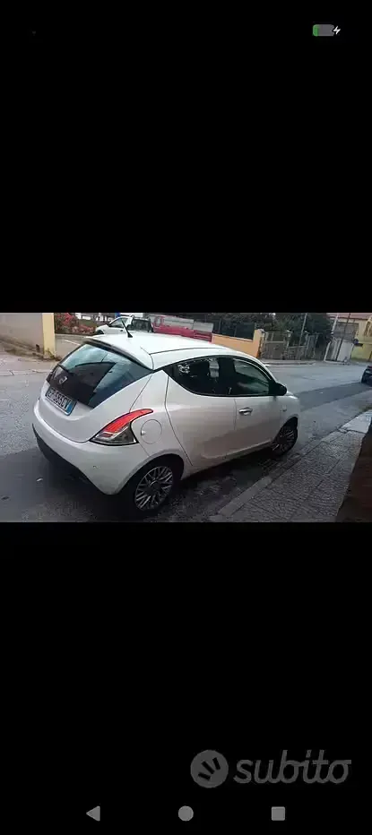 Usata Lancia Ypsilon 85 CV (62 kW) 2012 Utilitaria