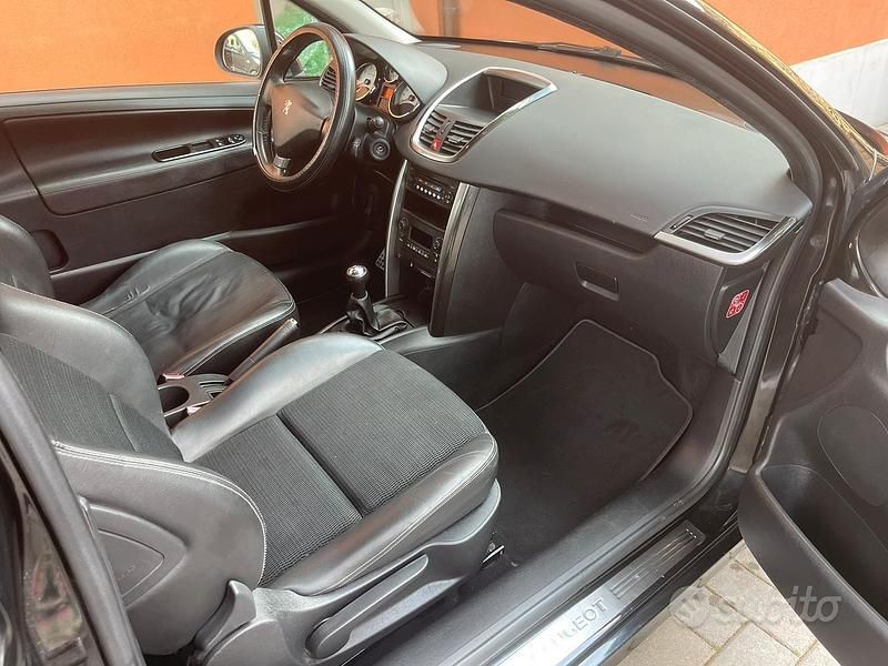 Usata Peugeot 207 2011 Berlina