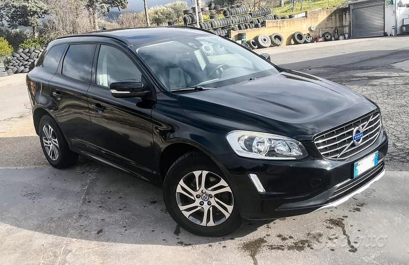 Usata Volvo XC60 134 CV (98 kW) 2015 Nero SUV