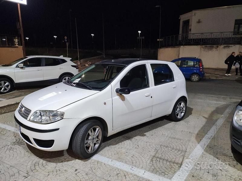 Usata Fiat Punto 2008 Utilitaria
