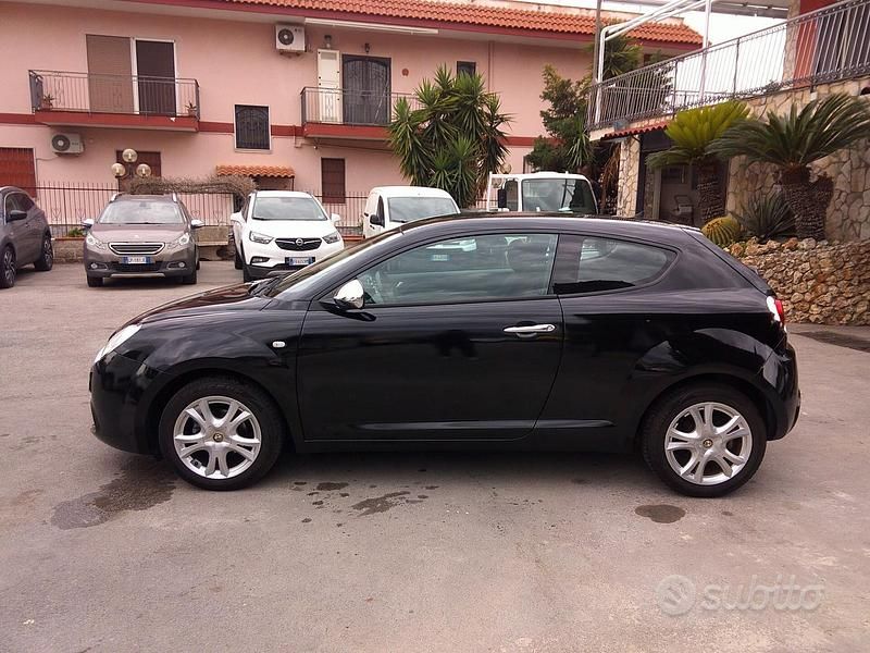 Usata Alfa Romeo MiTo Progression 70 CV (51 kW) 2012 Nero Utilitaria