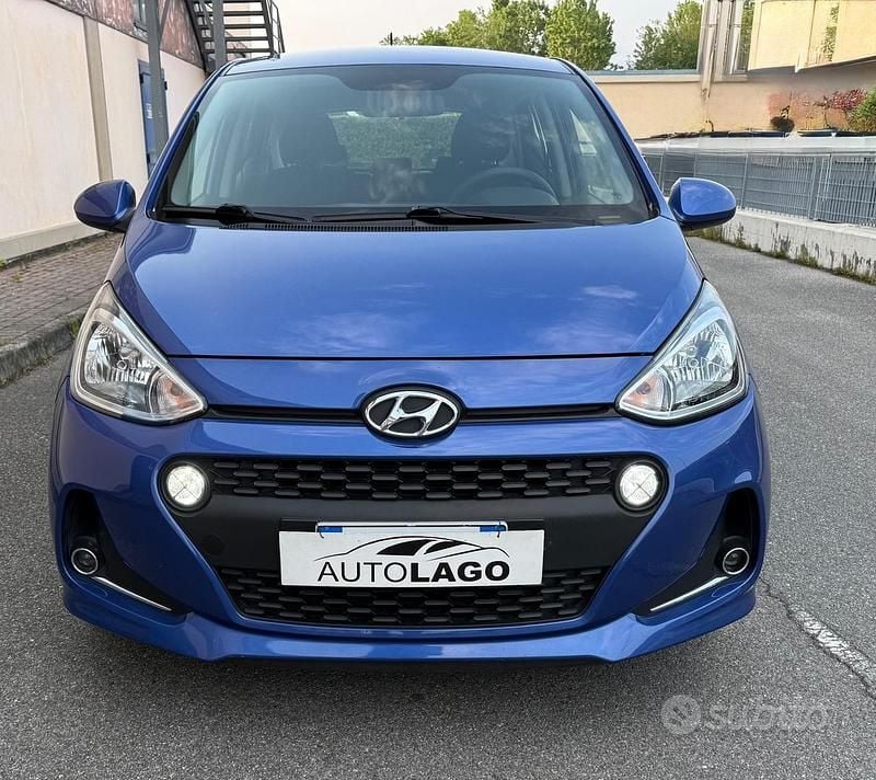 Usata Hyundai i10 Advanced 67 CV (49 kW) 2019 Blu Utilitaria