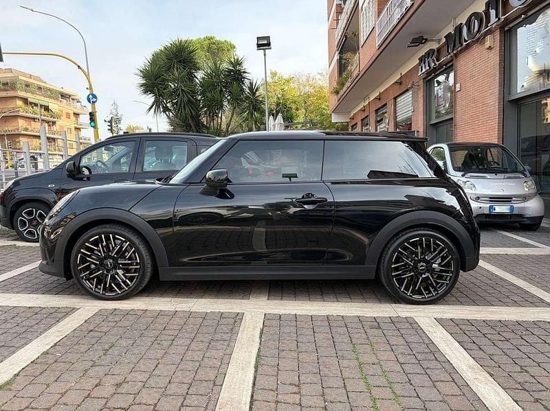 Usata Mini Cooper S Favoured 204 CV (150 kW) 2024 Nero Utilitaria