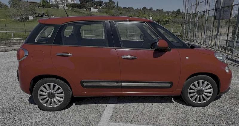 Usata Fiat 500L Business 84 CV (61 kW) 2015 Rosso Monovolume