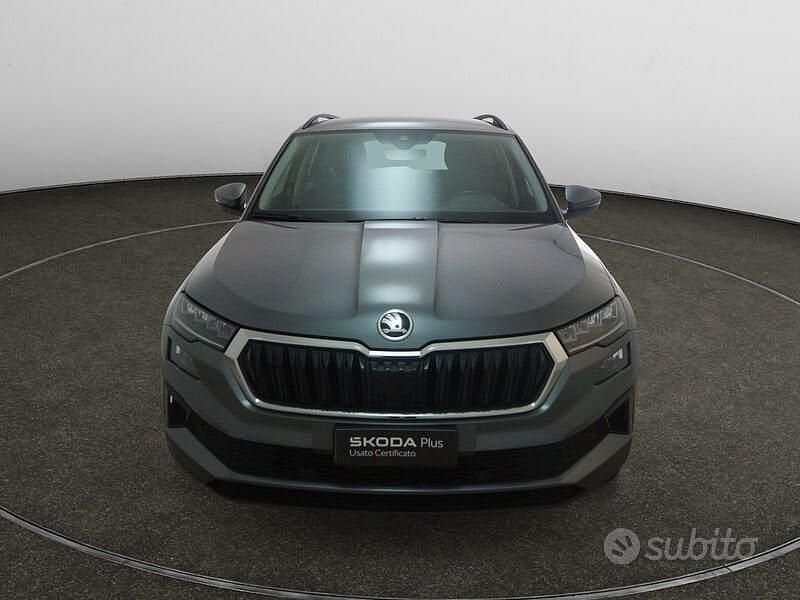 Usata Skoda Karoq Executive 110 CV (80 kW) 2022 Grigio SUV