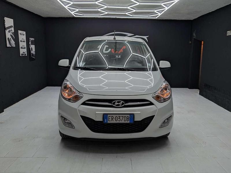 Usata Hyundai i10 69 CV (50 kW) 2013 Bianco Utilitaria