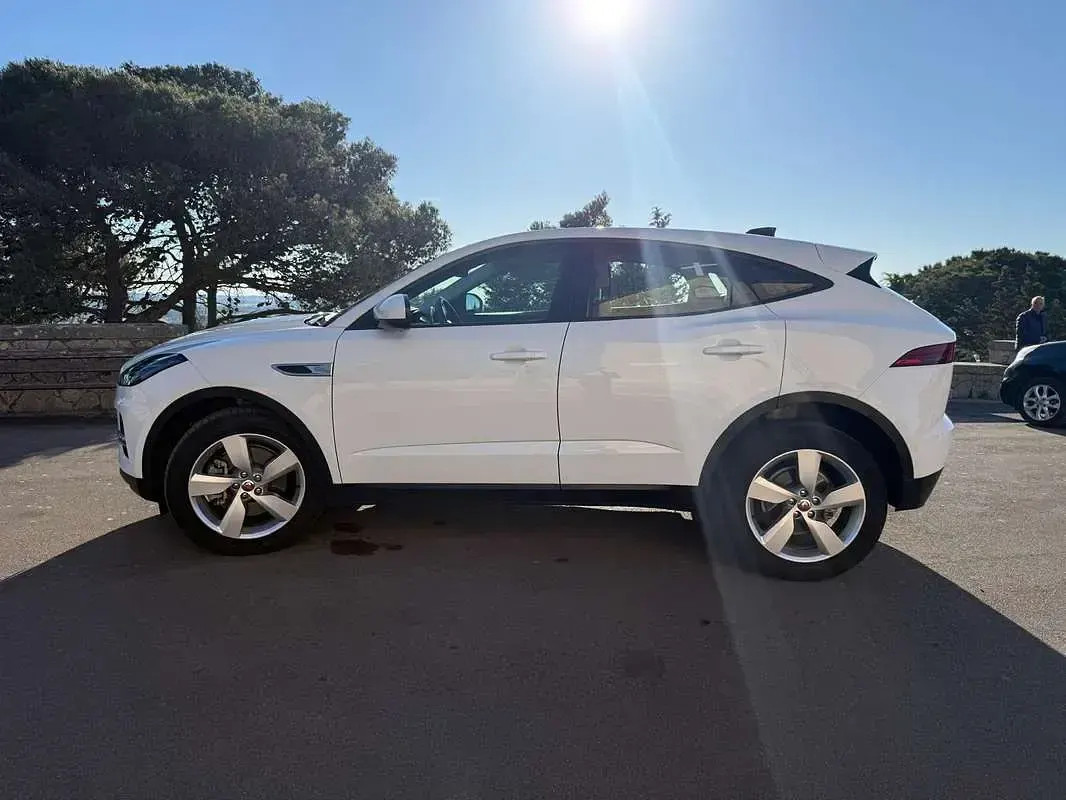 Usata Jaguar E-Pace SE 165 CV (121 kW) 2022 Bianco SUV