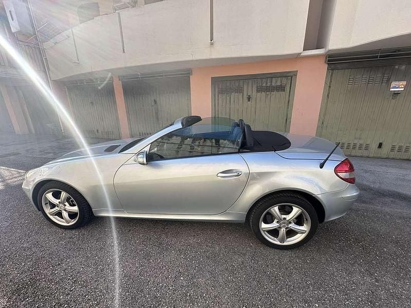 Usata Mercedes SLK200 163 CV (119 kW) 2004 Blu/azzurro Cabrio