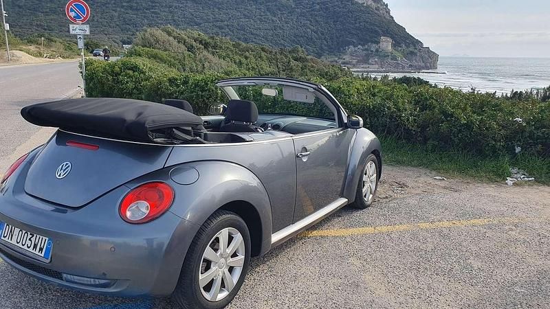 Usata VW New Beetle 105 CV (77 kW) 2008 Utilitaria