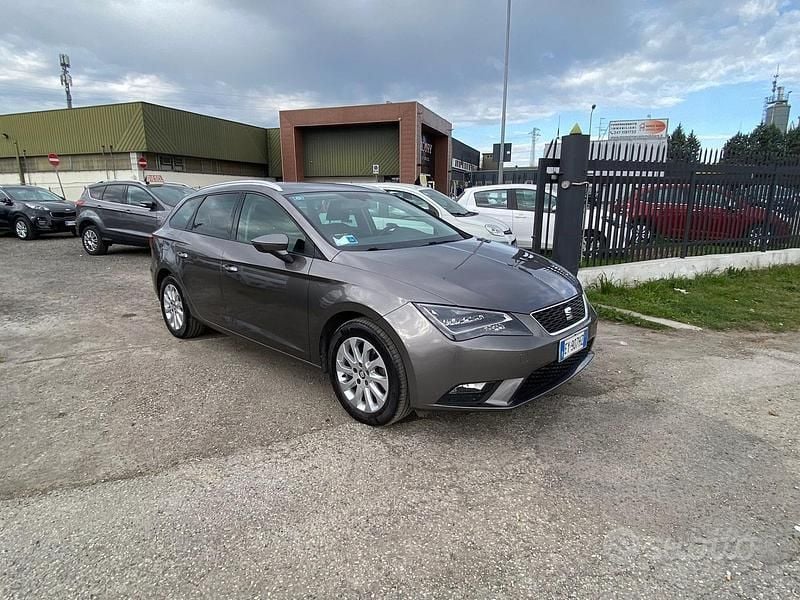 Usata Seat Leon ST Reference 105 CV (77 kW) 2015 Grigio Station wagon