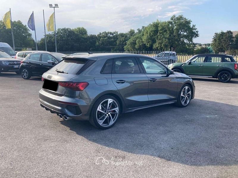 Usata Audi S3 Sport 310 CV (228 kW) 2022 Grigio daytona Berlina