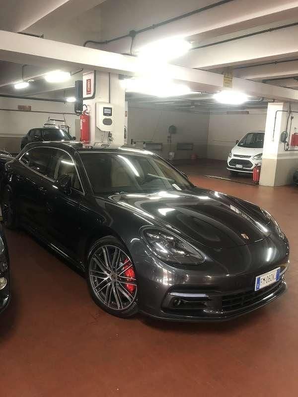 Usata Porsche Panamera Sport Turismo 330 CV (242 kW) 2017 Berlina