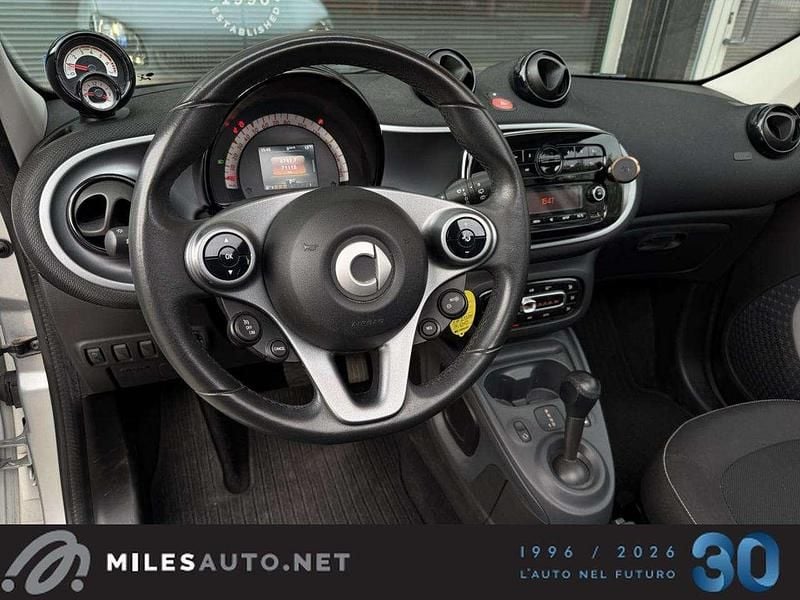 Usata Smart ForFour 71 CV (52 kW) 2019 Grigio Utilitaria