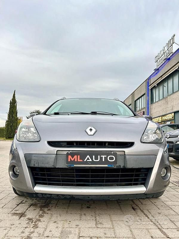 Usata Renault Clio GrandTour 105 CV (77 kW) 2012 Grigio Station wagon