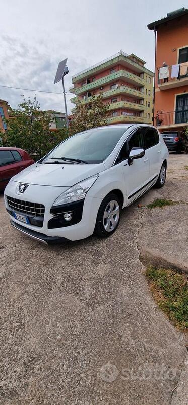 Venduto Peugeot 3008 1.6 HDi 115CV Al. - auto usate in vendita