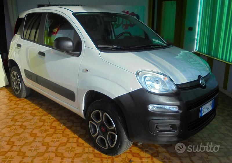 Bianco Usata 2022 Fiat Panda 4x4 Utilitaria | 10.700 € (Ottimo prezzo) - Immagine 1/4