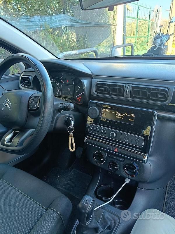 Usata Citroën C3 PureTech 82 CV (60 kW) 2017 Grigio Berlina