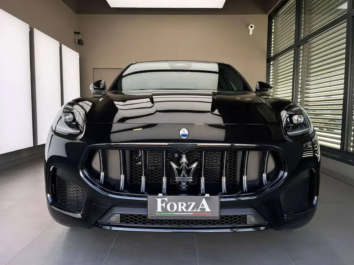 Nuova Maserati Grecale 330 CV (242 kW) 2026 Nero tempesta SUV