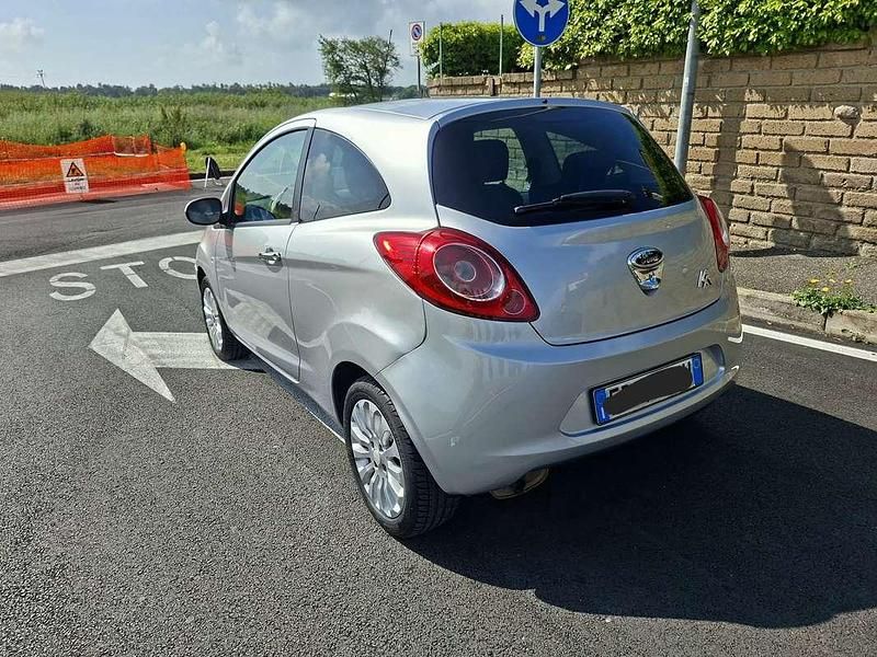 Begagnad Ford Ka Titanium S 69 HK (50 kW) 2012 Halvkombi