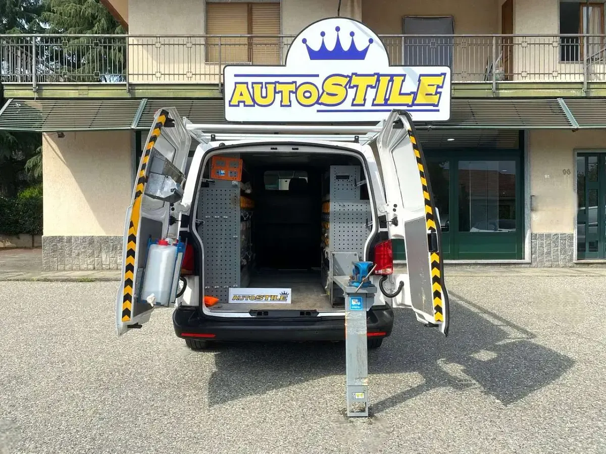 Usata VW Transporter 150 CV (110 kW) 2021 Bianco Furgone