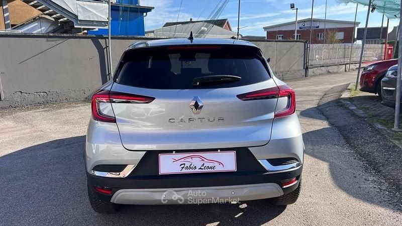 Usata Renault Captur Techno 91 CV (66 kW) 2024 Grigio SUV
