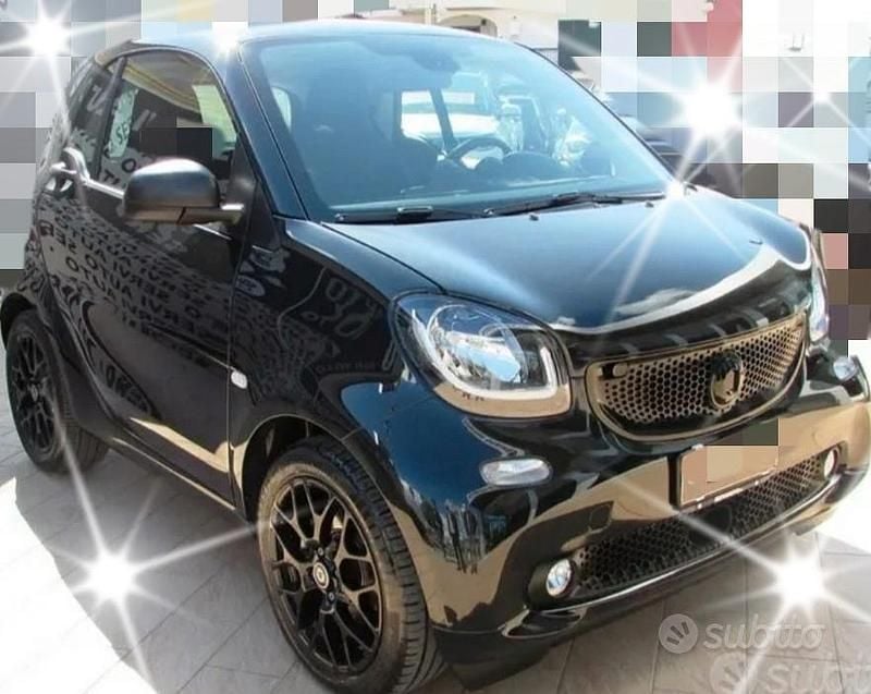 Nero Usata 2018 Smart ForTwo Electric Drive Coupé | 9999 € (Buon prezzo) - Immagine 1/4