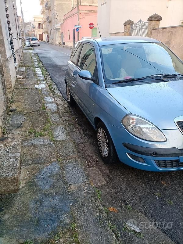 Usata Lancia Ypsilon 2005 Utilitaria