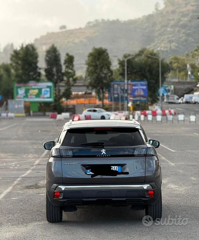 Usata Peugeot 3008 120 CV (88 kW) 2022 Grigio Berlina