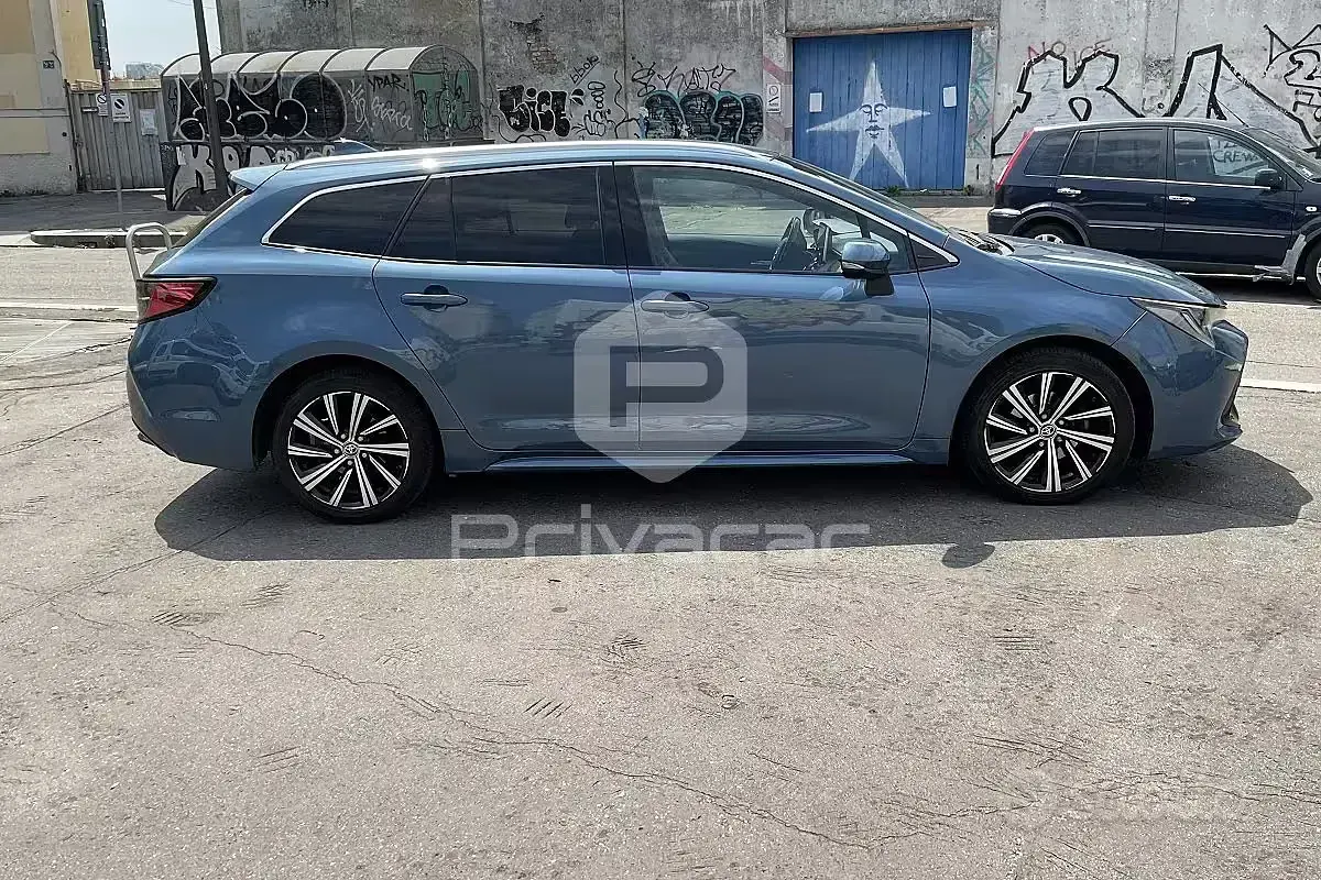 Usata Toyota Corolla Business Edition 98 CV (72 kW) 2021 Bluazzurro Station wagon