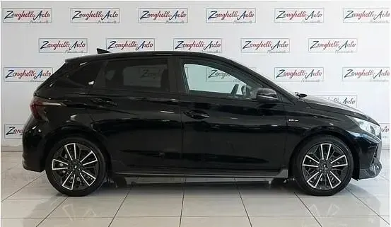 Usata Hyundai i20 119 CV (87 kW) 2022 Nero Utilitaria