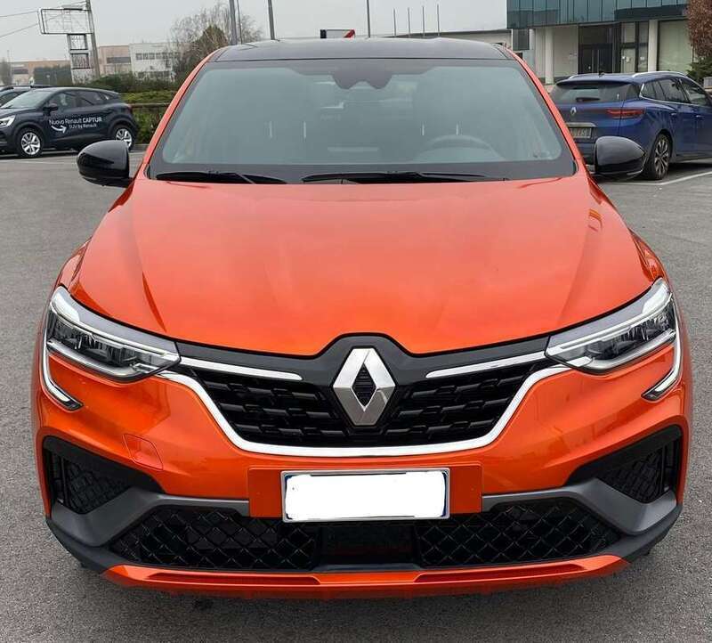 Usato 2022 Renault Arkana 1.3 El_Benzin 140 CV (29.950 €)