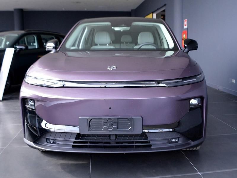 Nuova Leapmotor B10 69 kW (95 CV) 2026 Lilla SUV