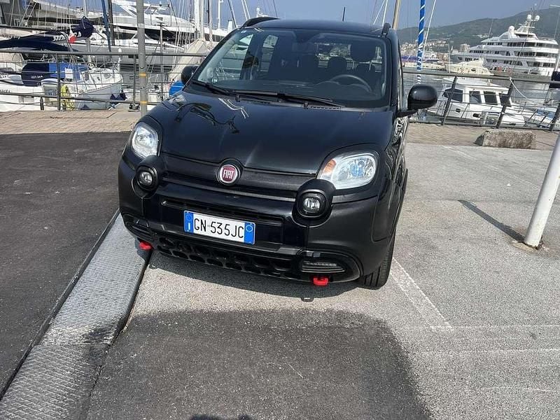 Usata Fiat Panda Cross Cross 69 CV (50 kW) 2023 Utilitaria