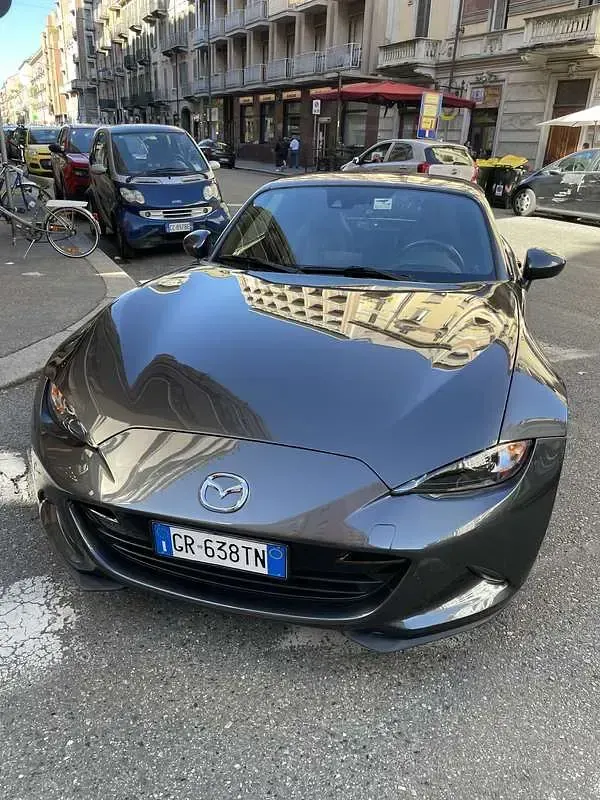 Usata Mazda MX5 Inclusive 160 CV (117 kW) 2017 Grigio Cabrio