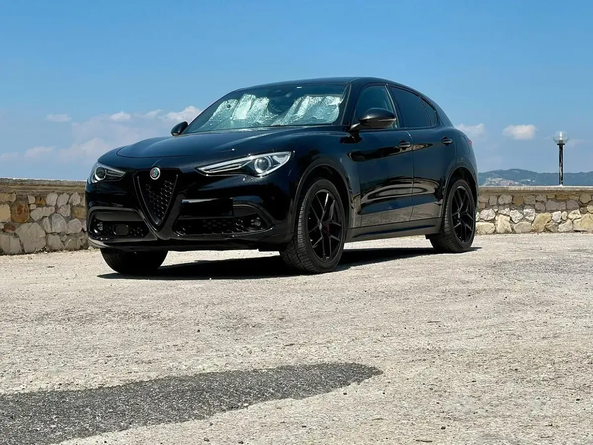 Usata Alfa Romeo Stelvio Veloce 210 CV (154 kW) 2018 Nero SUV