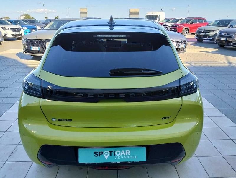 Nuova Peugeot e-208 GT 61 kW (84 CV) 2025 Giallo Utilitaria