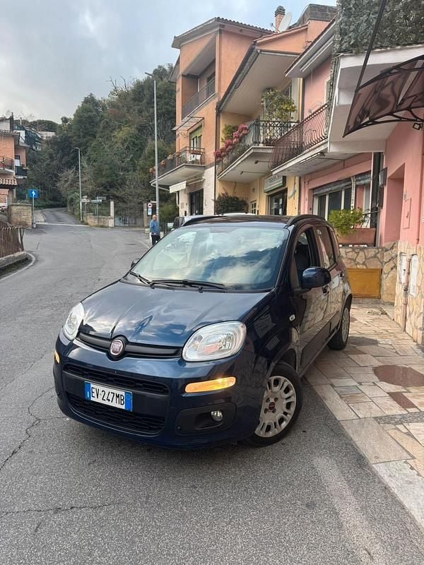 Blu Usata 2014 Fiat Panda Lounge Tre volumi | 6599 € (Ottimo prezzo) - Immagine 1/4