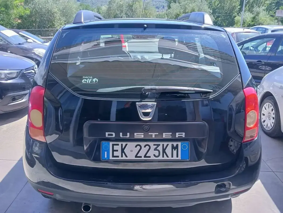 Usata Dacia Duster Ambiance 105 CV (77 kW) 2011 Nero SUV
