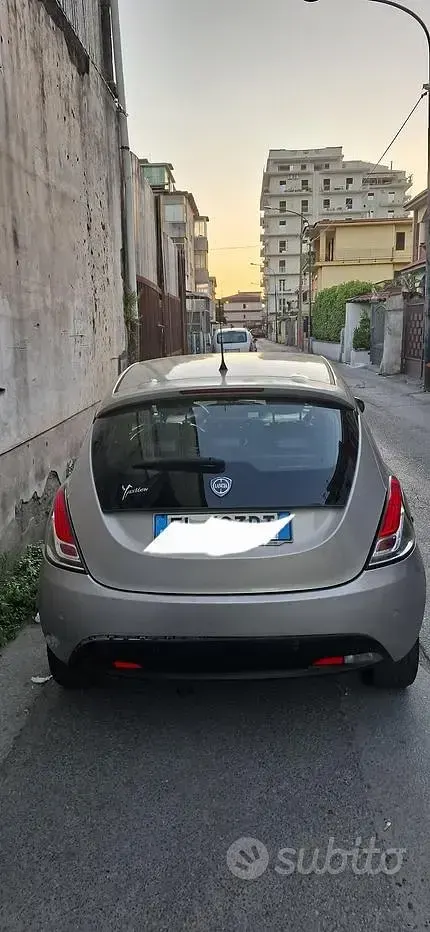 Usata Lancia Ypsilon 95 CV (69 kW) 2011 Utilitaria